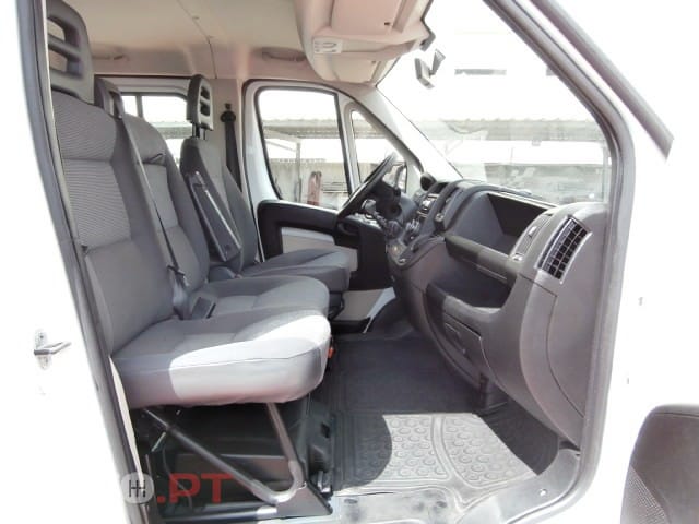 Peugeot Boxer HDi 333 L2H2 Confort