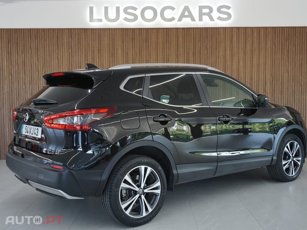 Nissan Qashqai 1.2 DIG-T N-Connecta 18