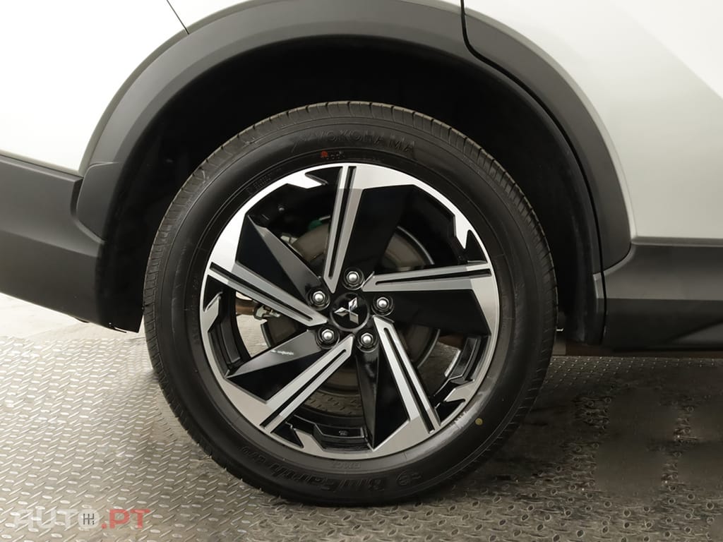 Mitsubishi Eclipse Eclipse Cross 2.4 PHEV eMotion