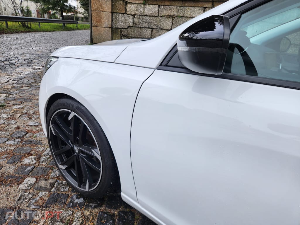 Peugeot 308 1.5 BlueHDi Business Line