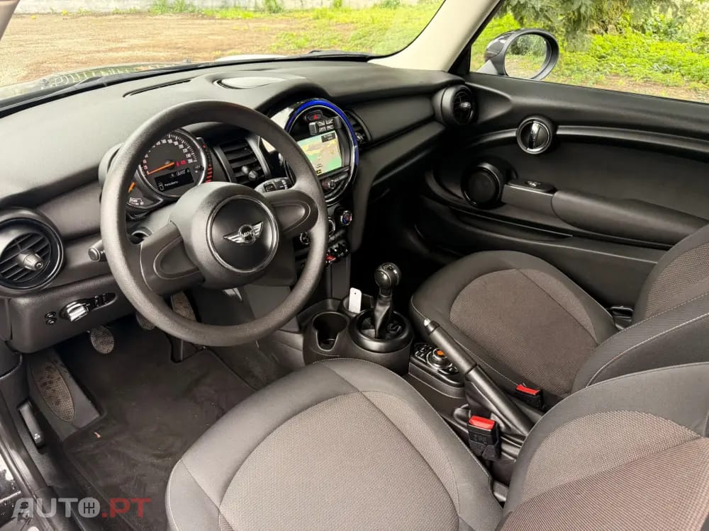 MINI Cooper One D — fotografia 13