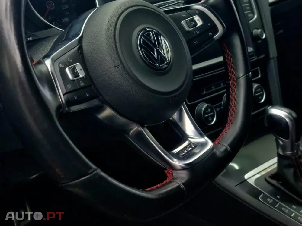 Volkswagen Golf VII GTI PERFORMANCE