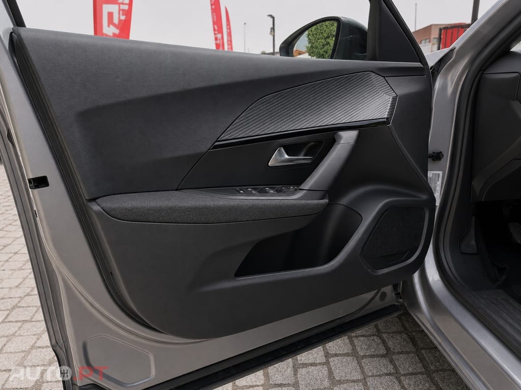 Peugeot 2008 1.2 PureTech Style — fotografia 10