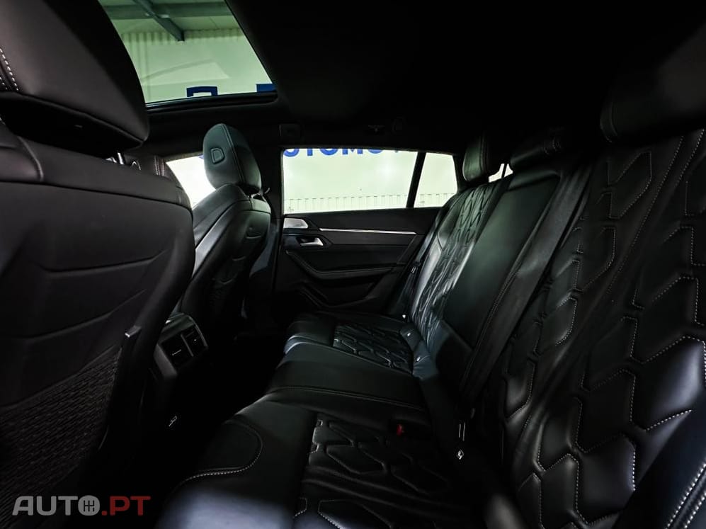 Peugeot 508 SW e-EAT8 225