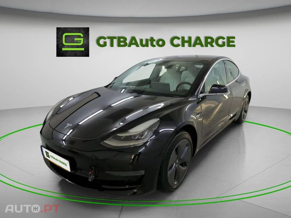 Tesla Model 3 Standard RWD Plus AUTOPILOT