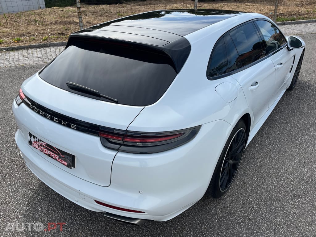 Porsche Panamera 4 E-Hybrid