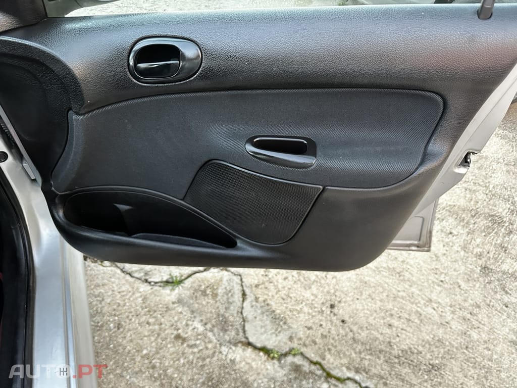 Peugeot 206 1.1 Color Line