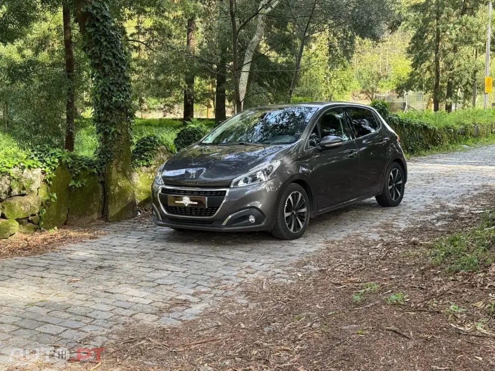Peugeot 208 PureTech 82 Start & Stop Allure