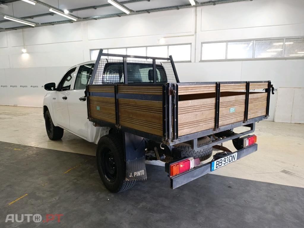 Toyota Hilux HILUX 2.4 D-4D 4WD CD