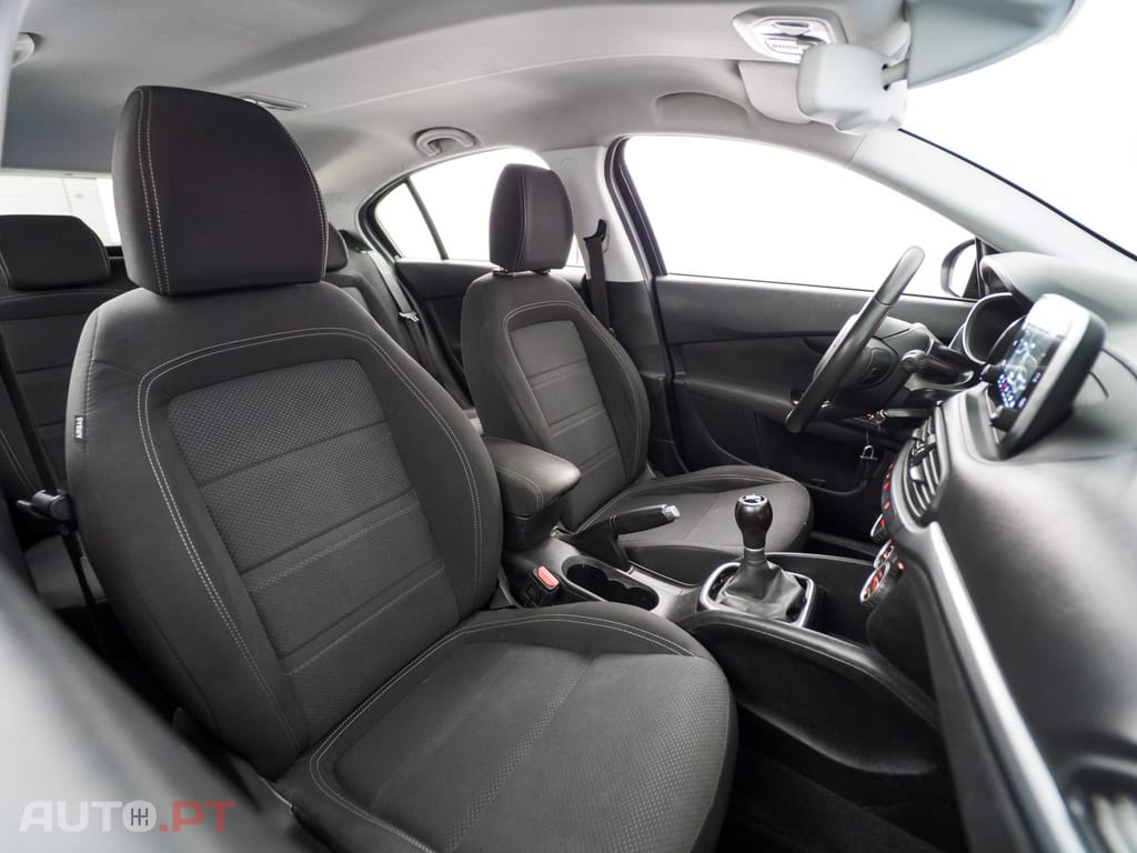Fiat Tipo 1.3 M-Jet Lounge