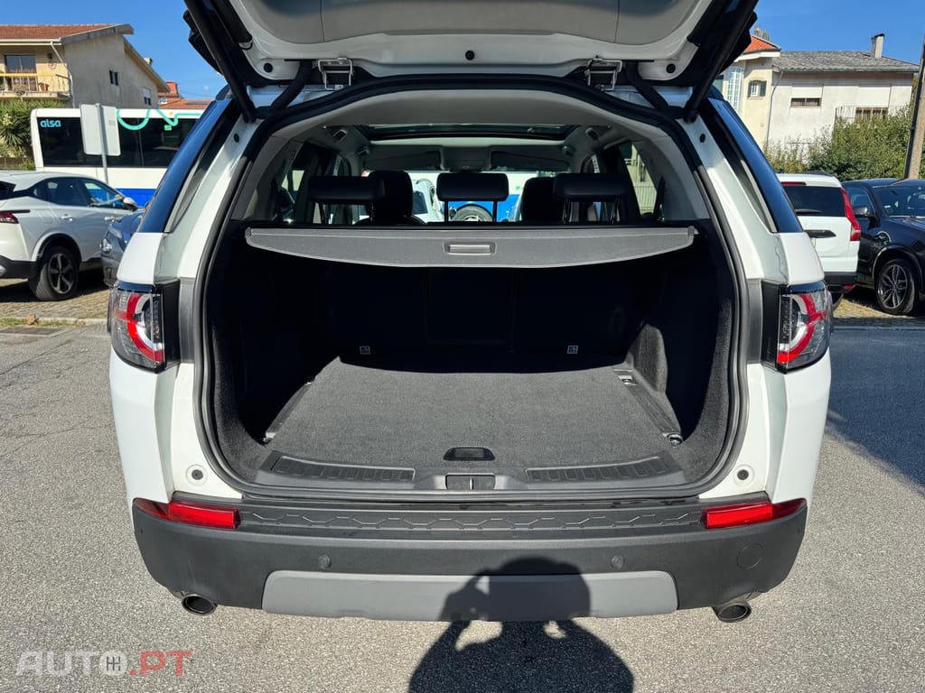 Land Rover Discovery Sport 2.0 eD4 HSE Luxury