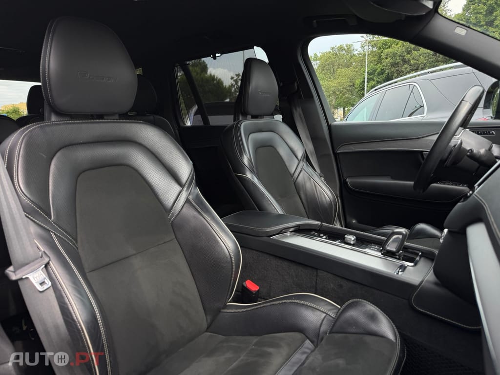 Volvo XC90 2.0 T8 PHEV R-Design AWD