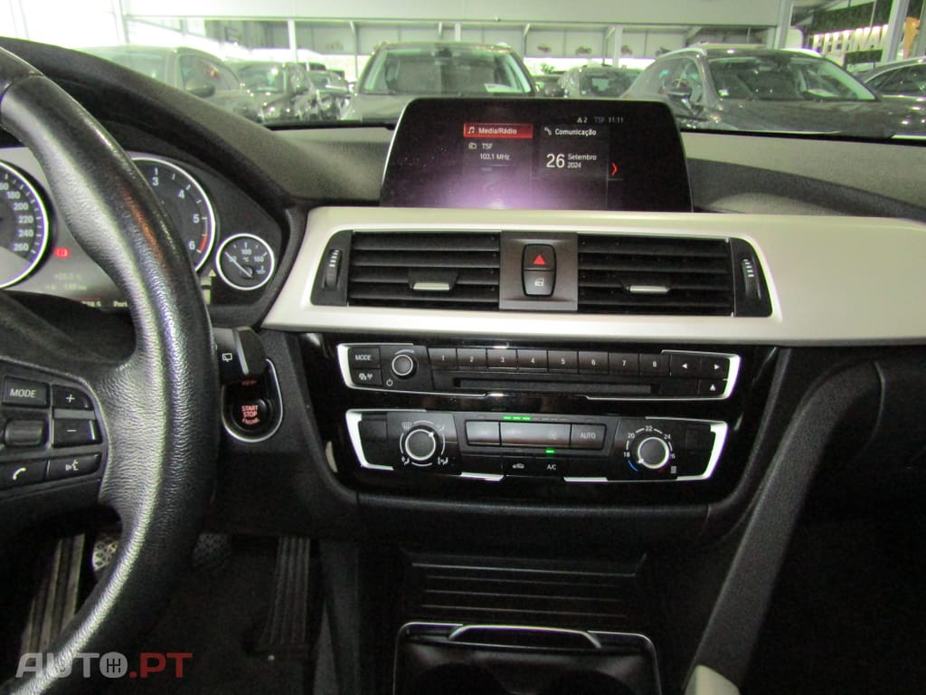 BMW 318 d Touring Advantage