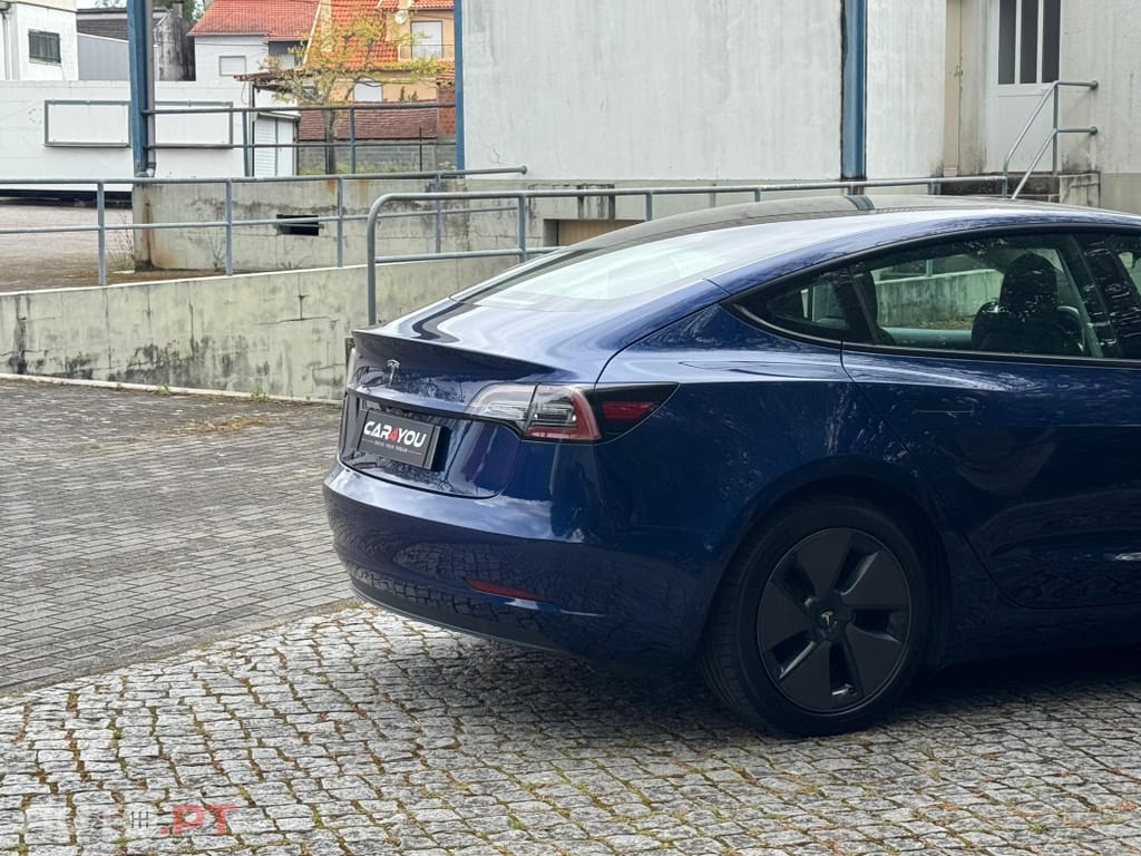 Tesla Model 3 Standard Range Plus RWD