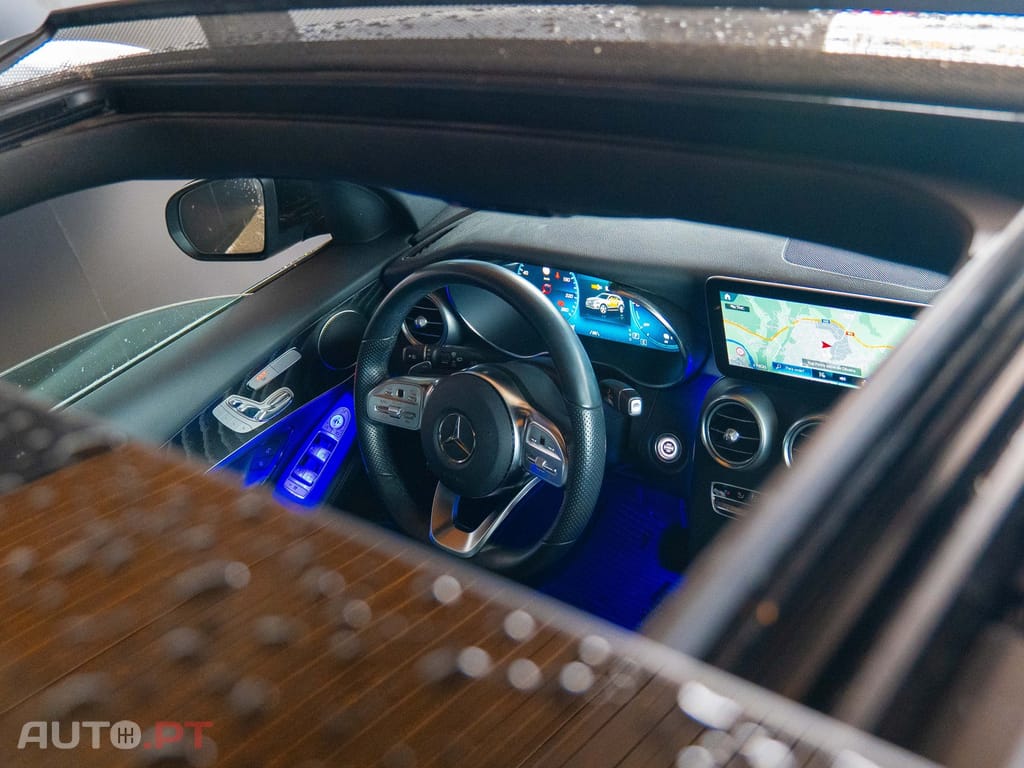 Mercedes-Benz GLC 300 4MATIC AMG LINE