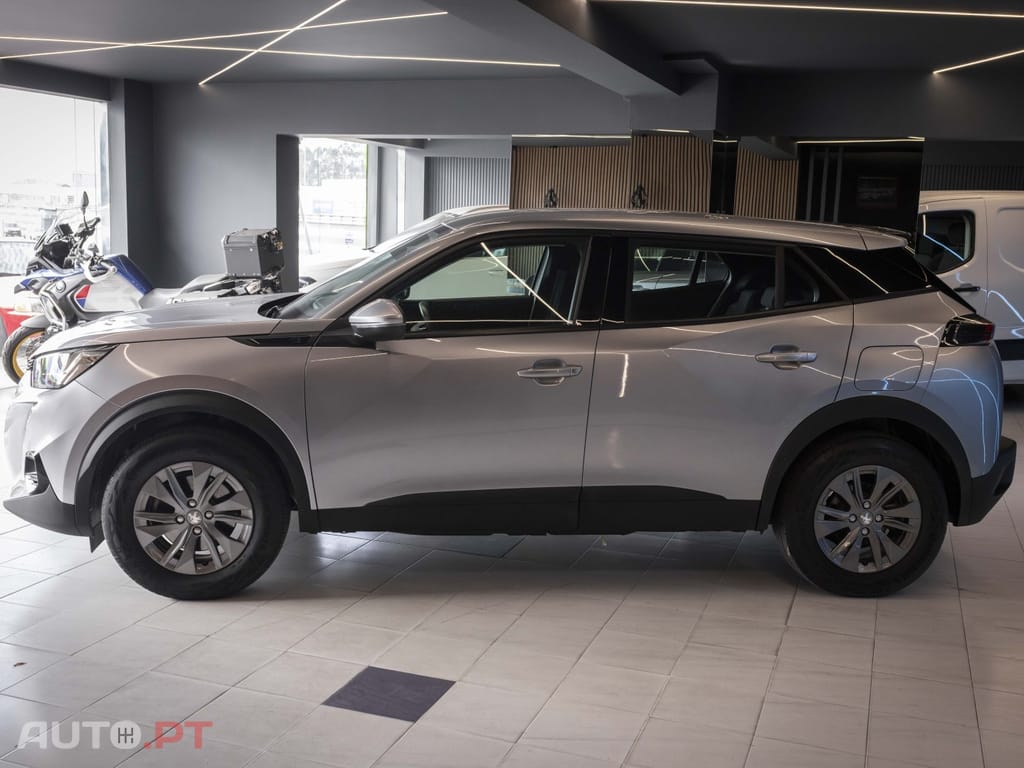 Peugeot E-2008 50 kWh Active