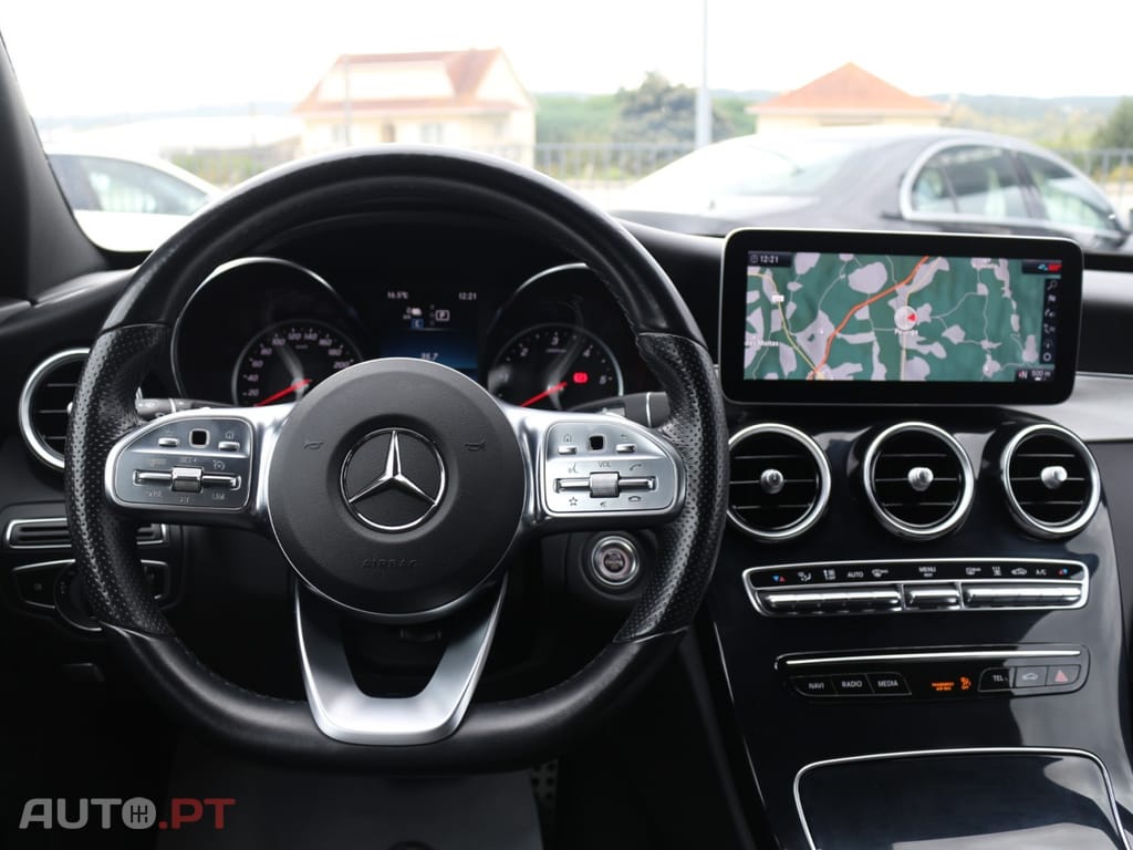 Mercedes-Benz C 300 de AMG Line