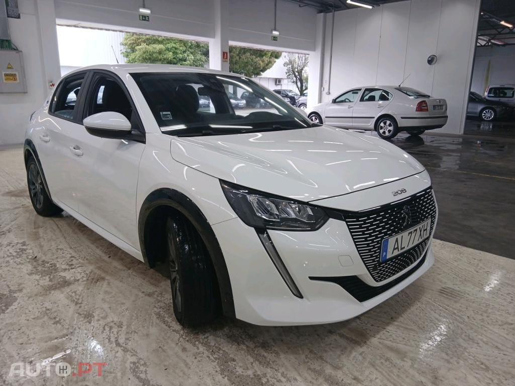 Peugeot E-208 50 kWh Active Pack