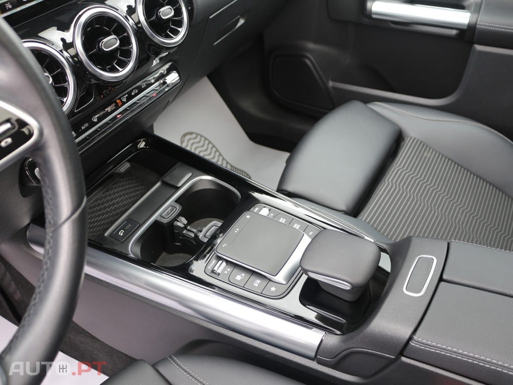 Mercedes-Benz GLA 250 e Progressive