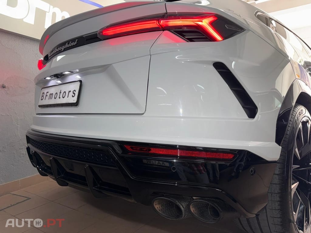 Lamborghini Urus 4.0 V8