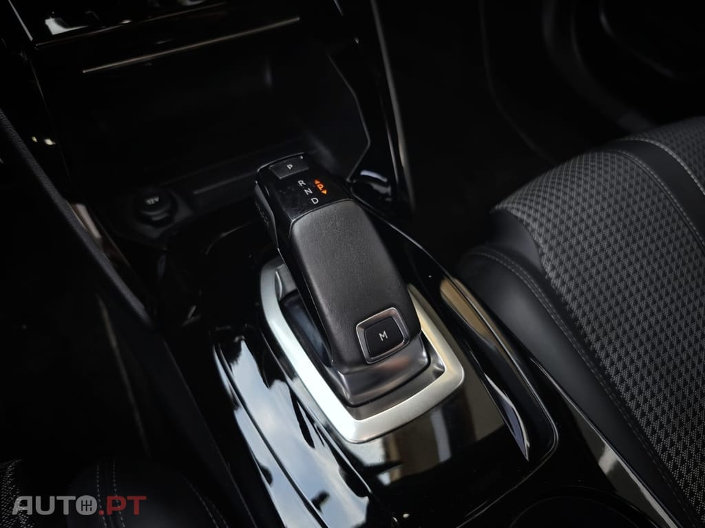 Peugeot 2008 1.2 PureTech GT Line EAT8