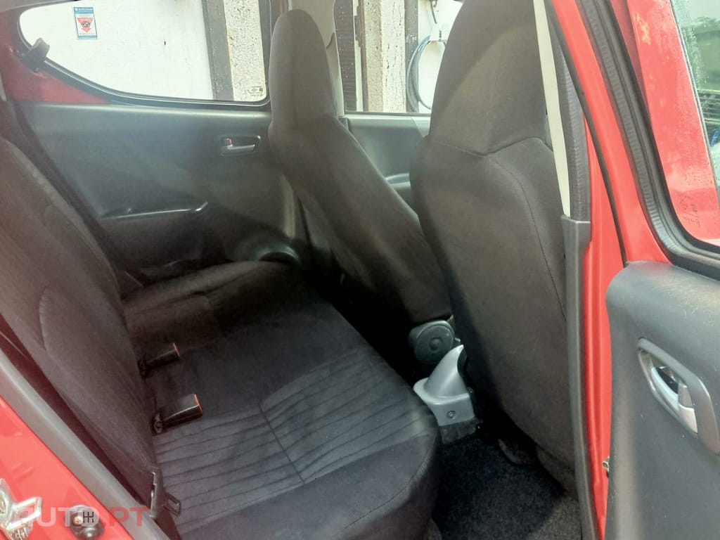 Nissan Pixo 1.0 acenta