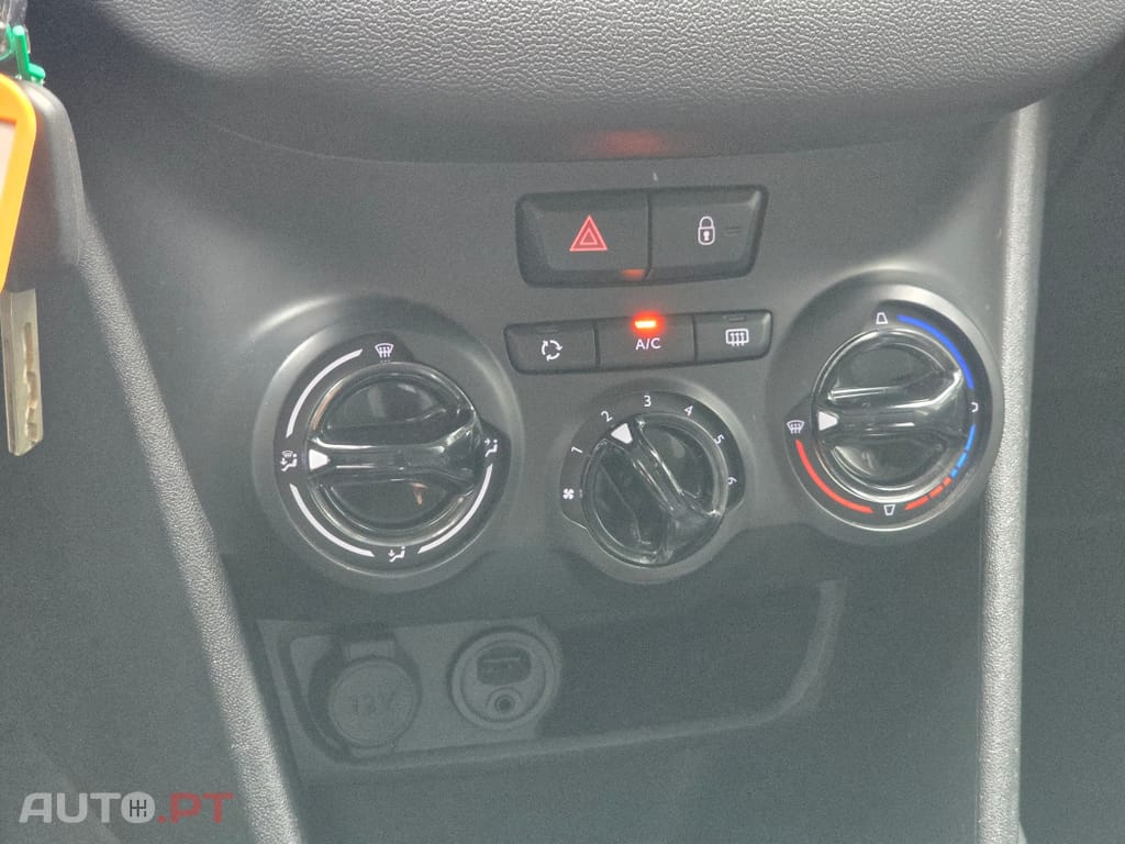 Peugeot 208 1.4 HDi Access