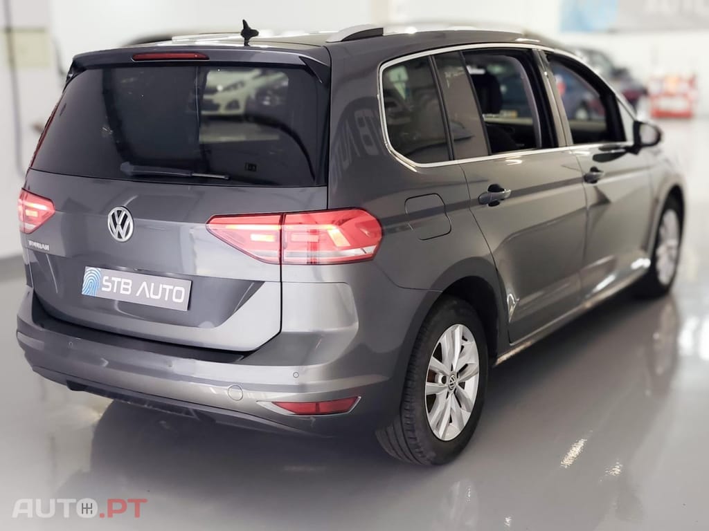 Volkswagen Touran 1.6 TDI Highline