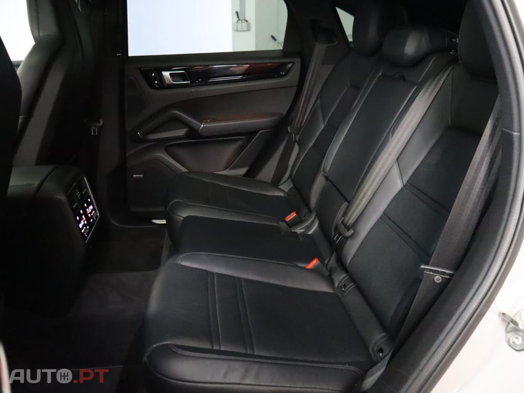 Porsche Cayenne 3.0 E-Hybrid Coupé