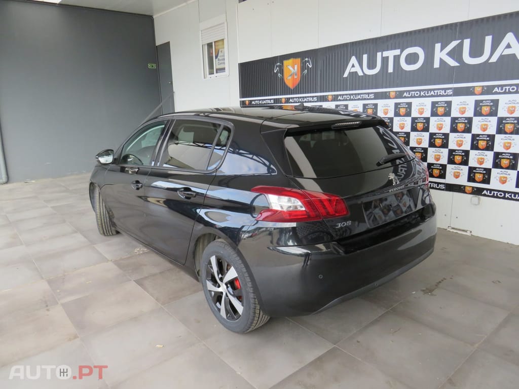 Peugeot 308 1.6 HDI Panorâmico