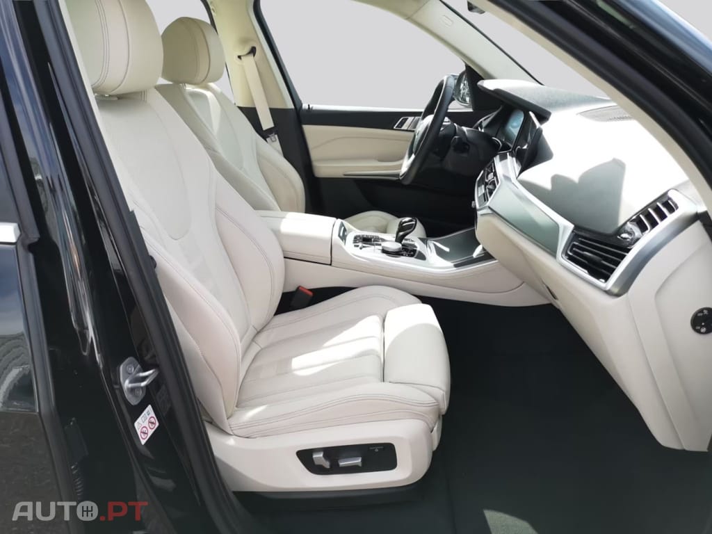 BMW X5 I.V.A DEDUTIVEL xDrive 45e 