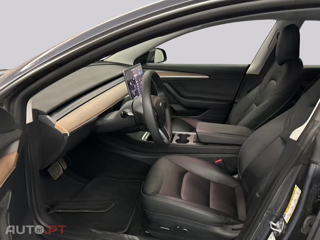 Tesla Model 3 RWD I.V.A DEDUTIVEL 