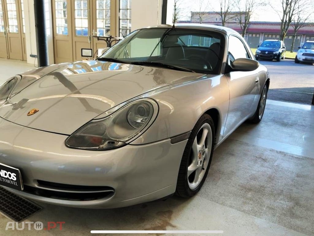 Porsche 911 Carrera 4 Cabrio