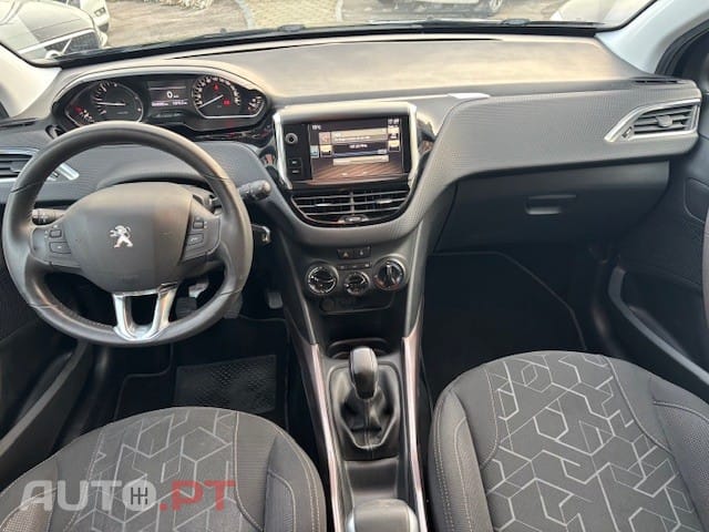 Peugeot 2008 1.6 BlueHDi Style