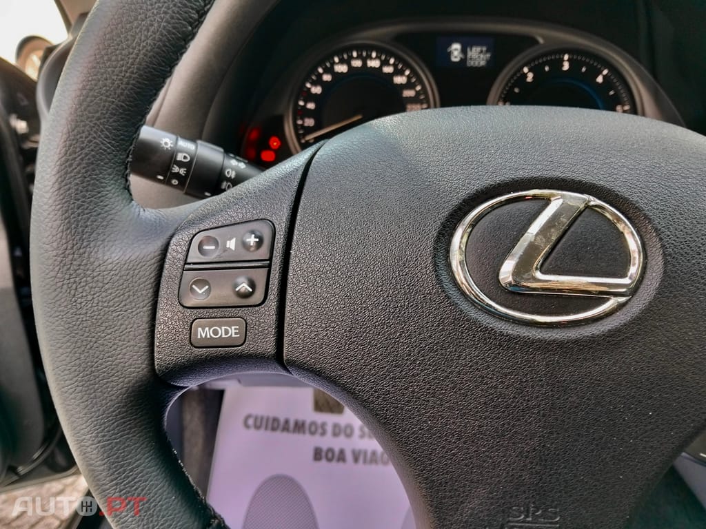 Lexus IS 220 Business c/ Pack Sport
