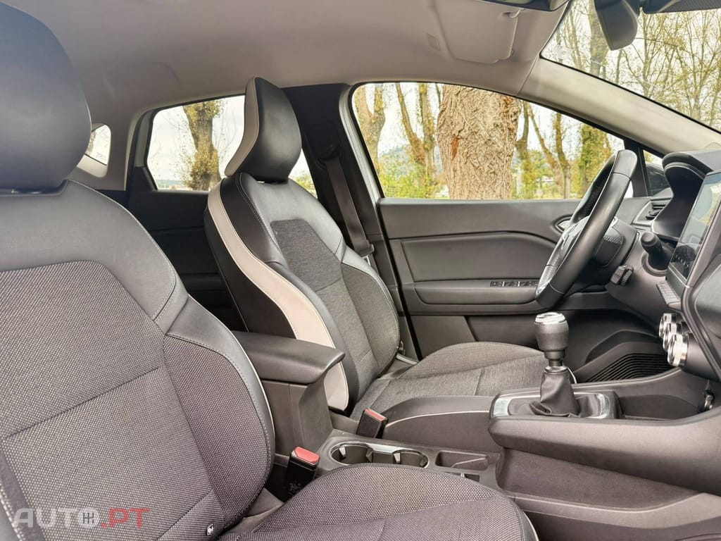 Renault Captur 1.0 TCe Intens Bi-Fuel