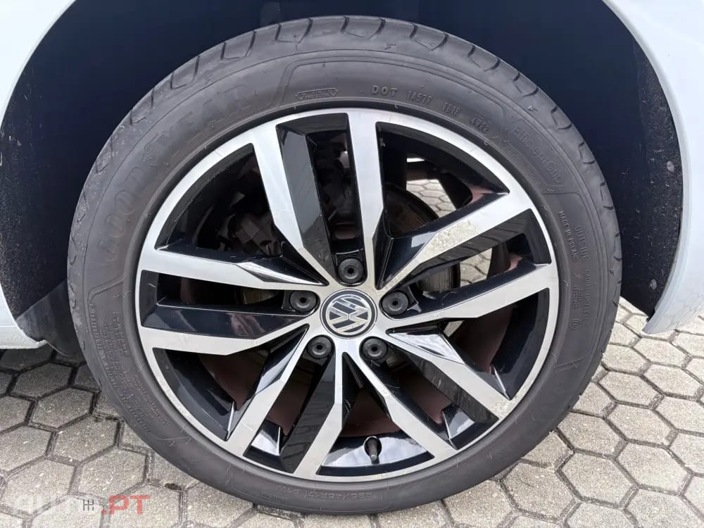 Volkswagen Golf 1.0 TSI Confortline