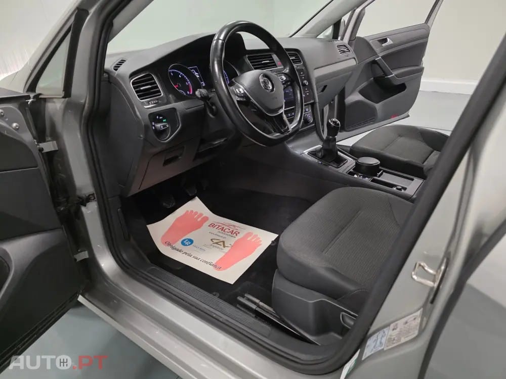 Volkswagen Golf 1.6 TDI CONFORTLINE