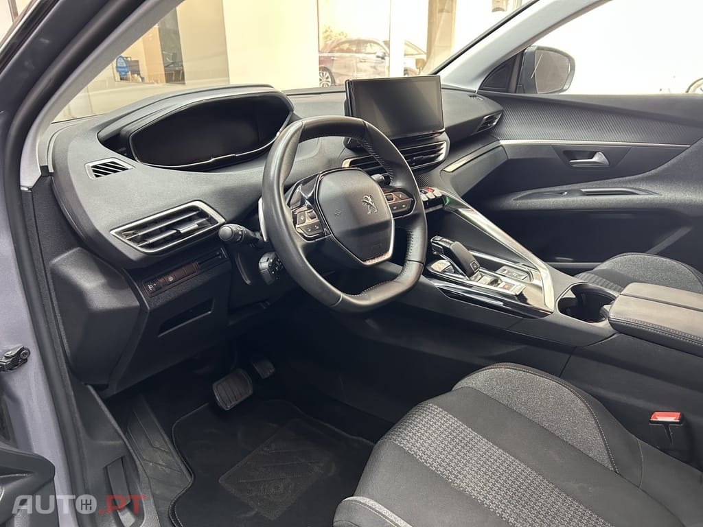 Peugeot 3008 1.2 PureTech Allure EAT8