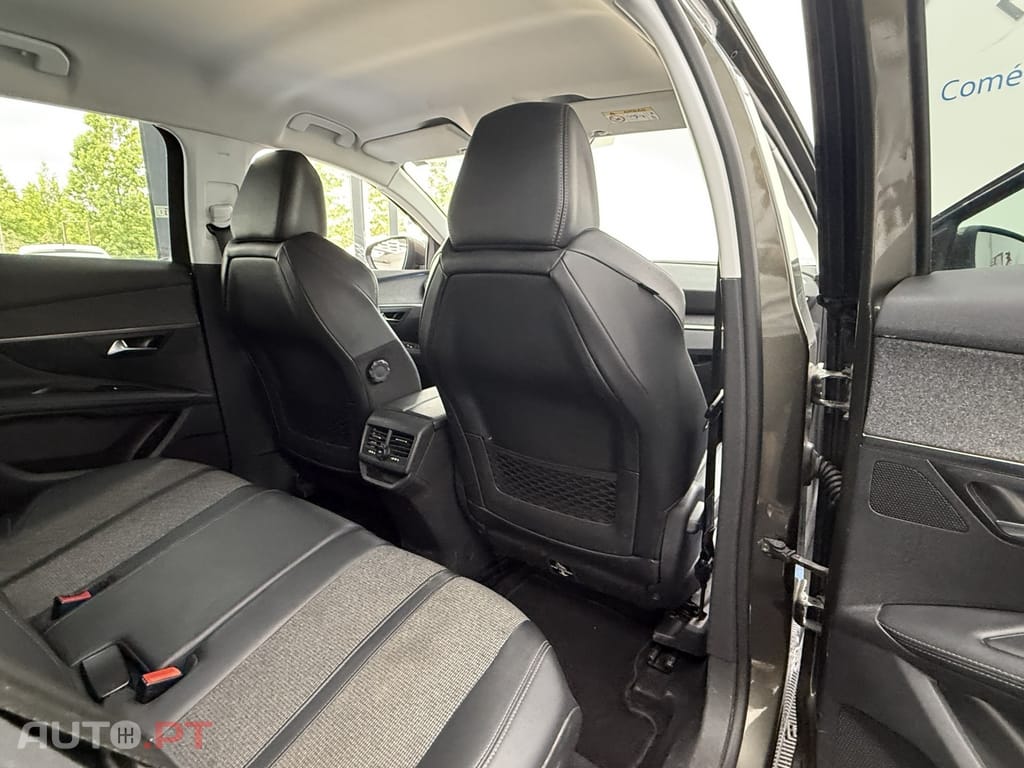Peugeot 3008 1.5 BlueHDi Allure