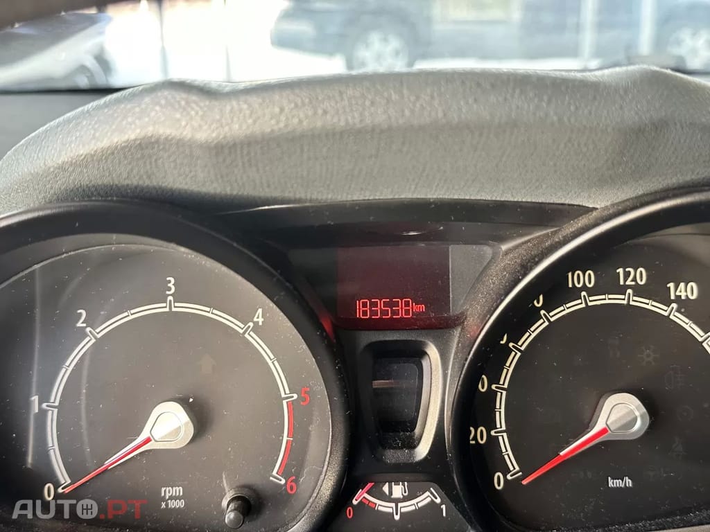Ford Fiesta VI 1.4 TDCI 68CV NACIONAL