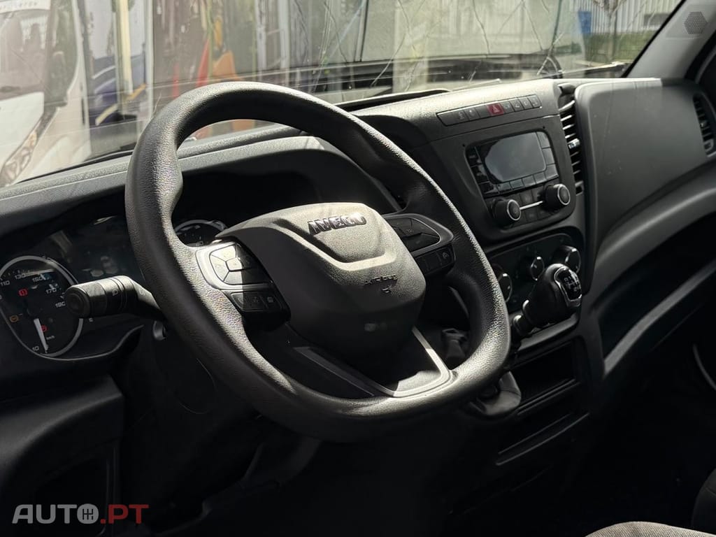 Iveco Daily BASCULA TRI-BASCULANTE