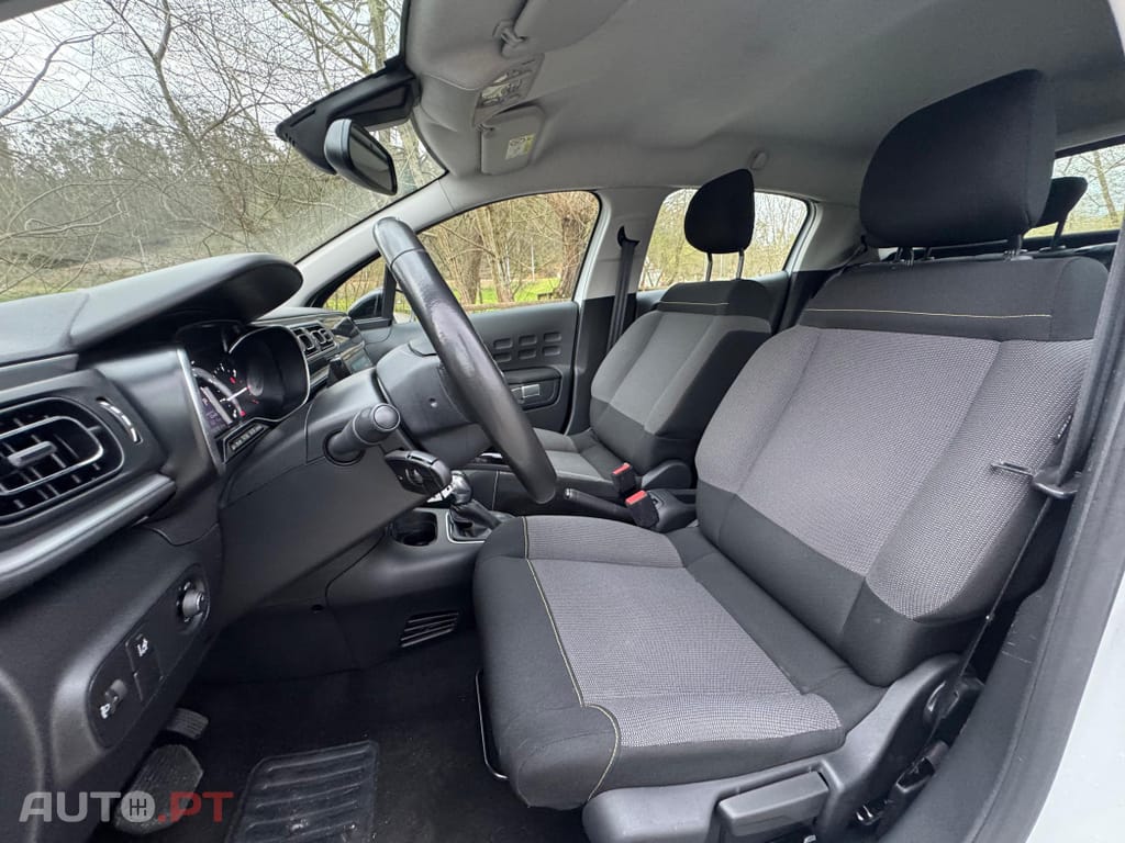 Citroen C3 1.2 PureTech Shine EAT6