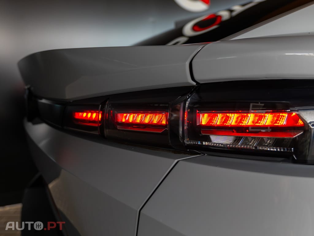 Peugeot 408 1.2 PureTech Allure EAT8