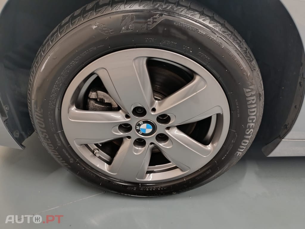 BMW 216 d Auto 