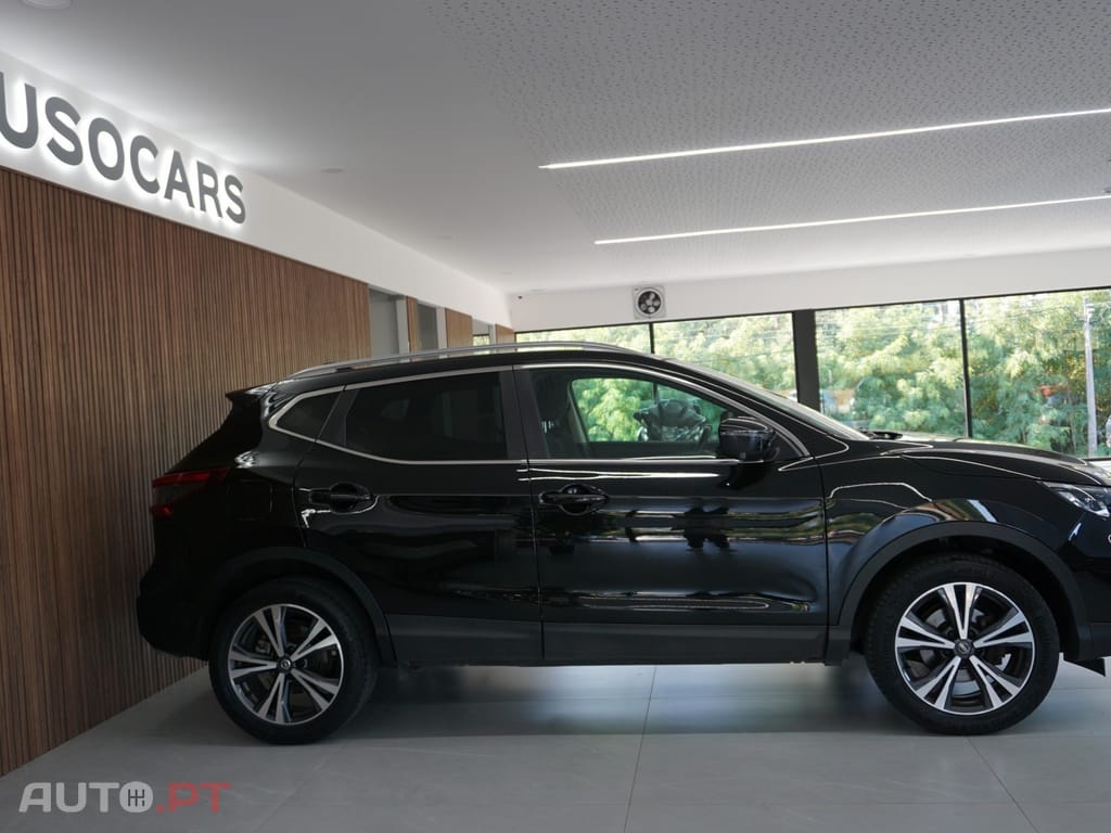 Nissan Qashqai 1.2 DIG-T N-Connecta 18