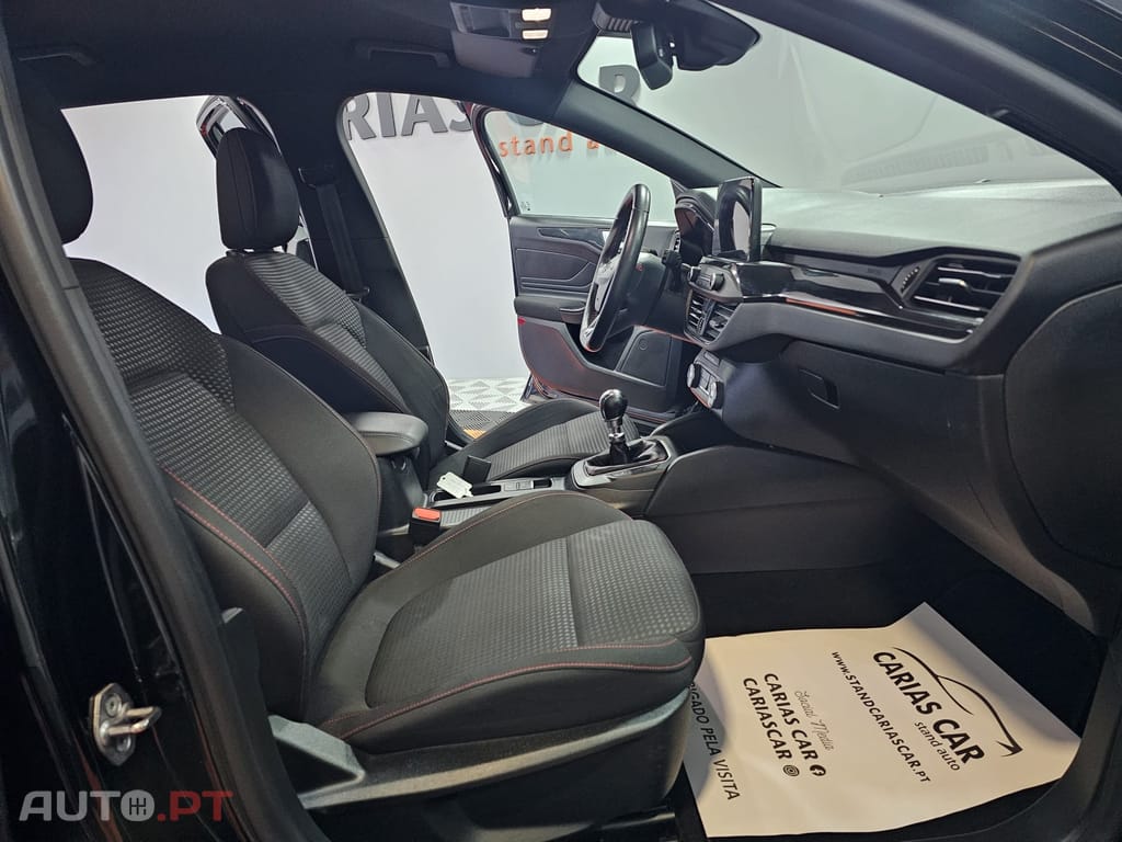 Ford Focus SW 1.5 TDCi EcoBlue ST-Line