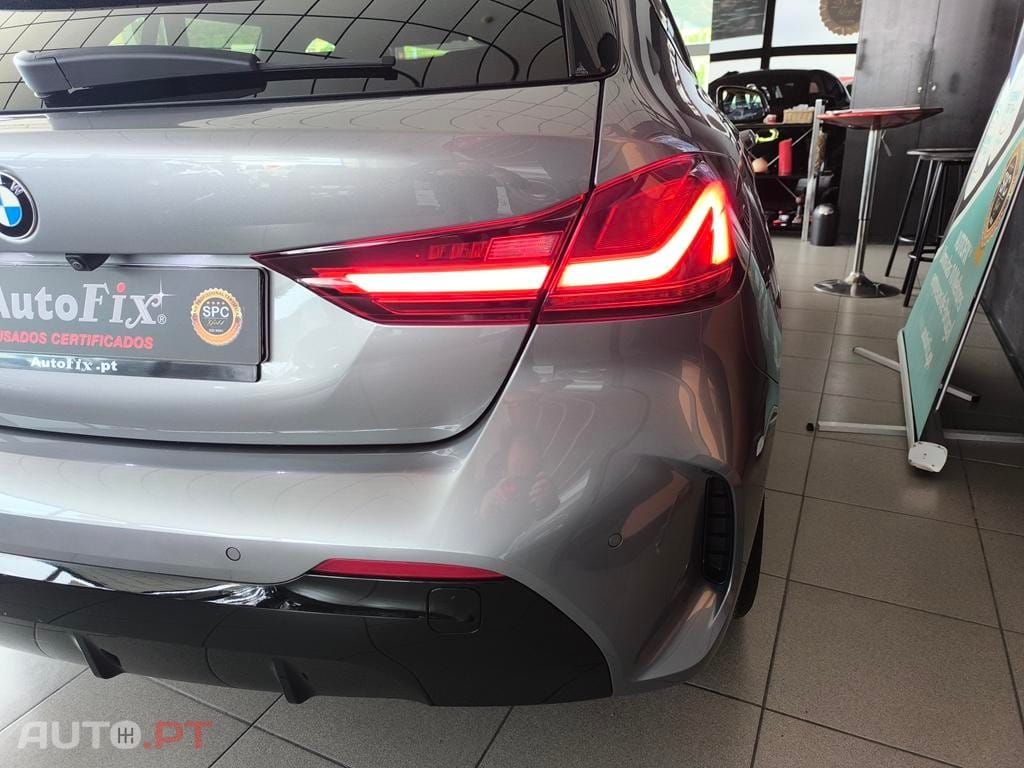 BMW 116 d Pack Desportivo M Auto
