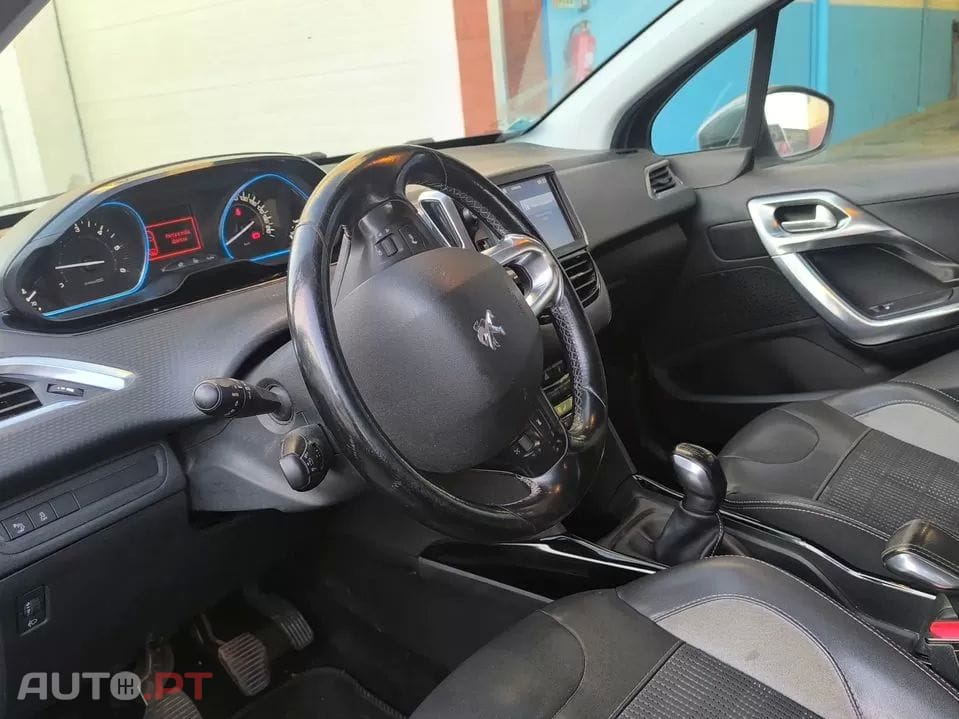 Peugeot 2008 1.6 BlueHDi Allure