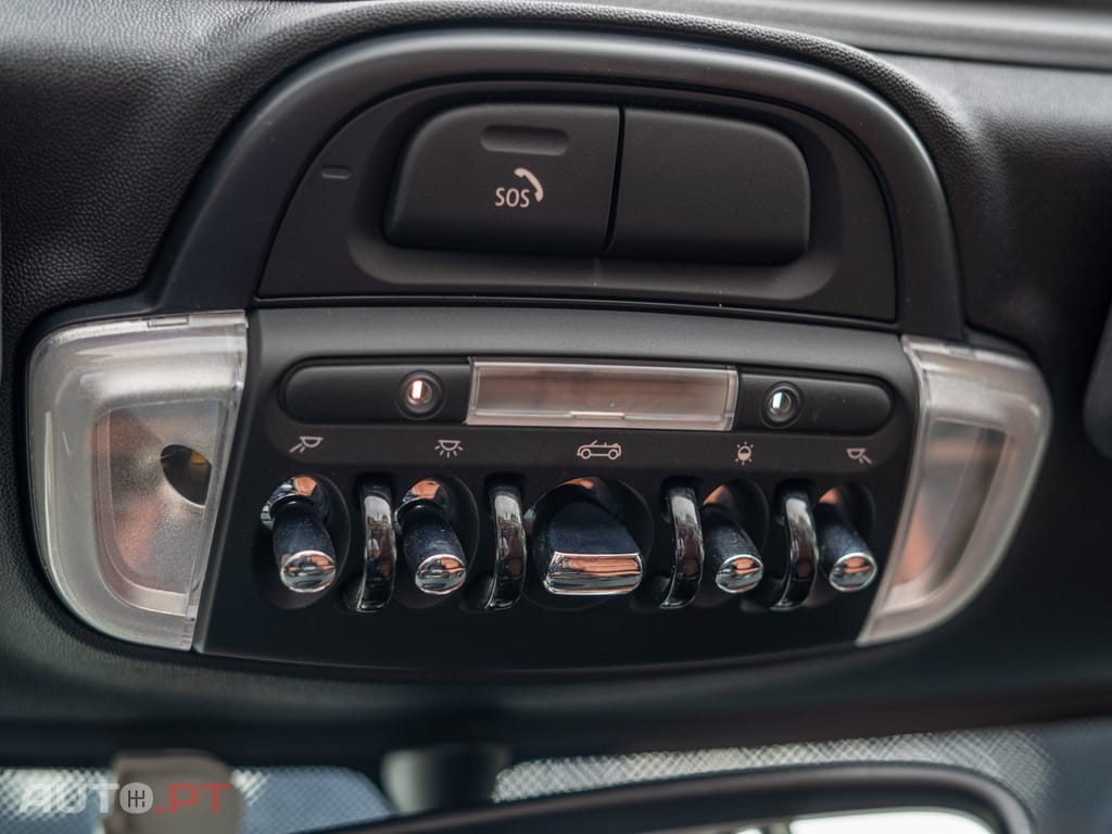 MINI Cabrio Cooper Premium Extra JCW Auto